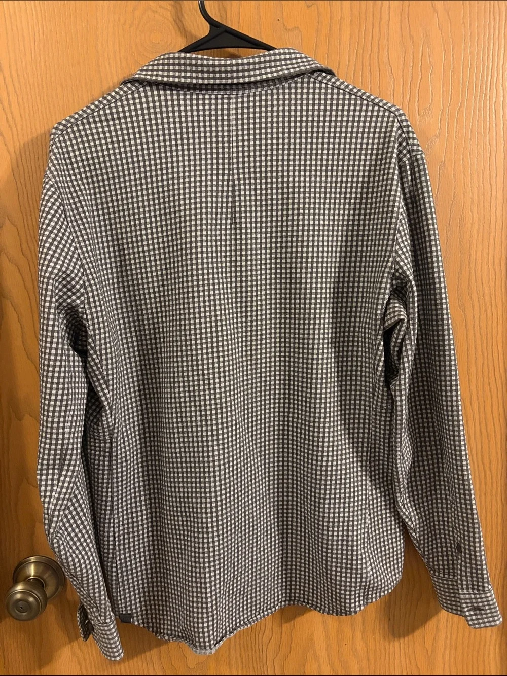 Lululemon Men's Commission Long Sleeve Button Up Shirt Medium Lunar Rock/Black - Picture 8 of 10